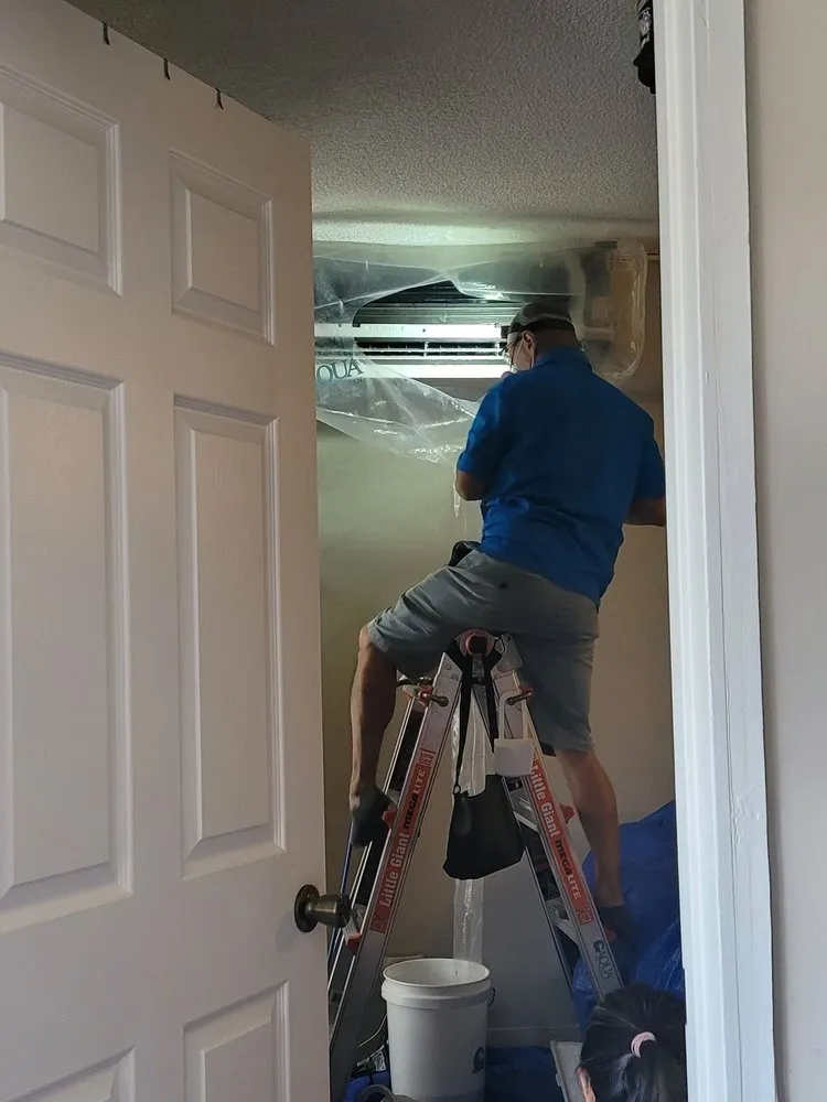 Slide of Aqua AC Clean