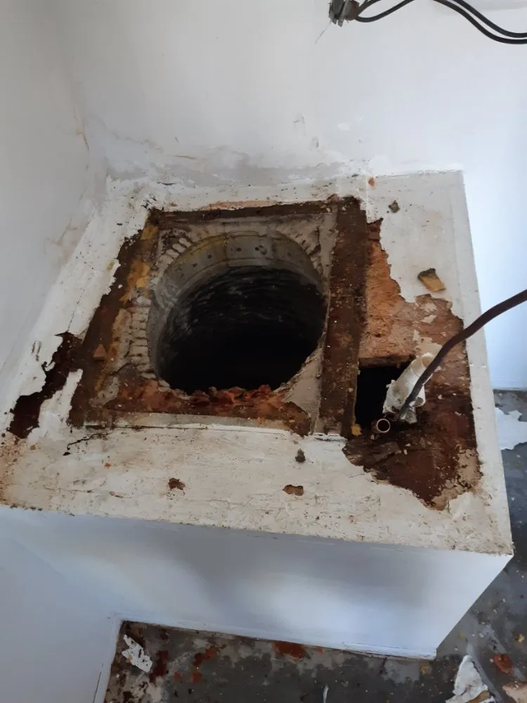 Slide of Arce's Handyman And A/C