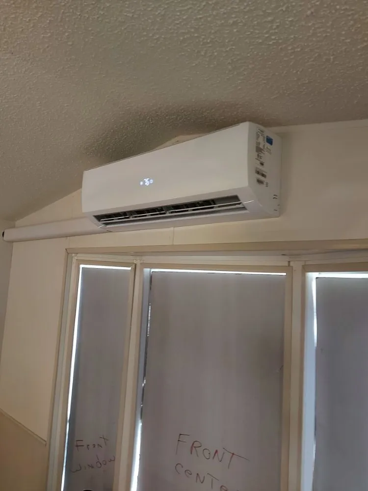 Slide of Arce's Handyman And A/C