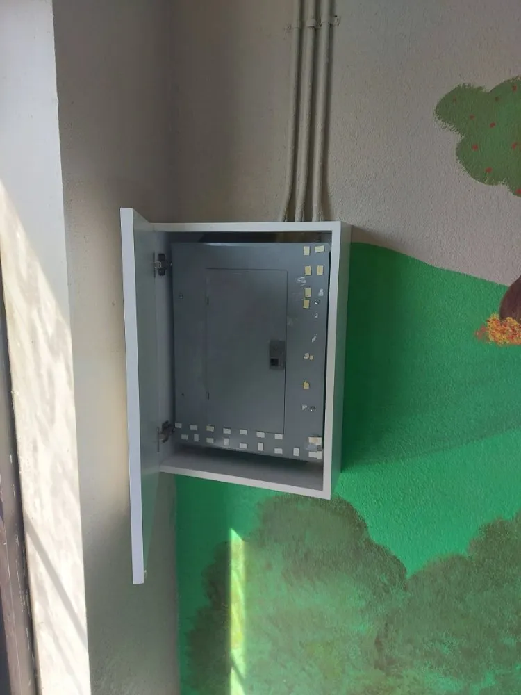 Slide of Arce's Handyman And A/C