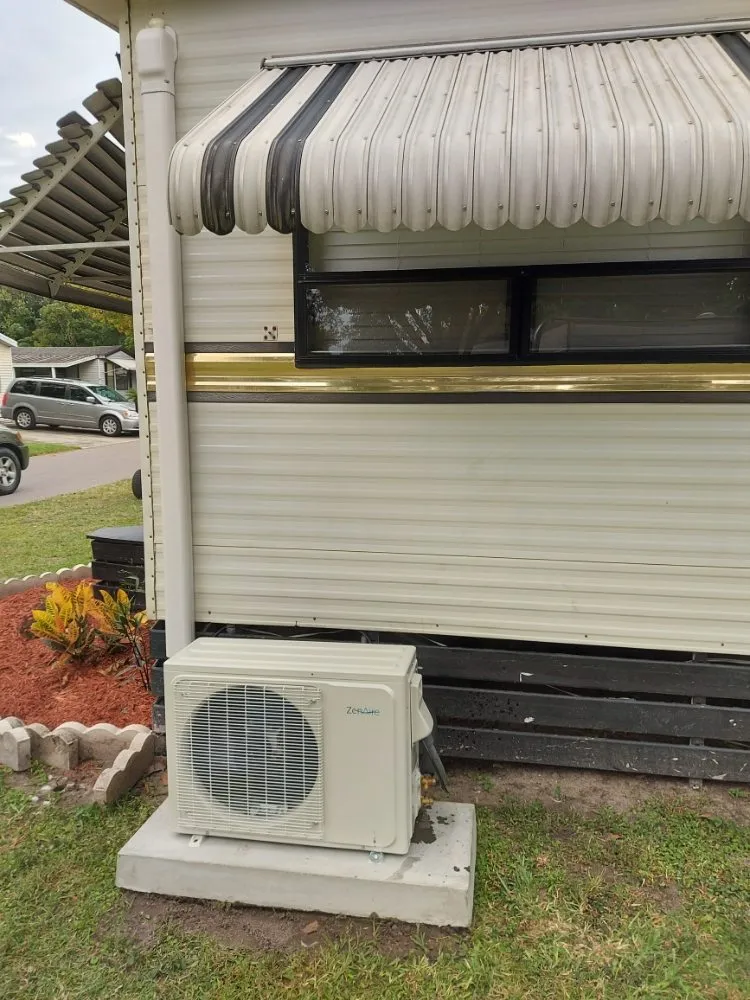 Slide of Arce's Handyman And A/C