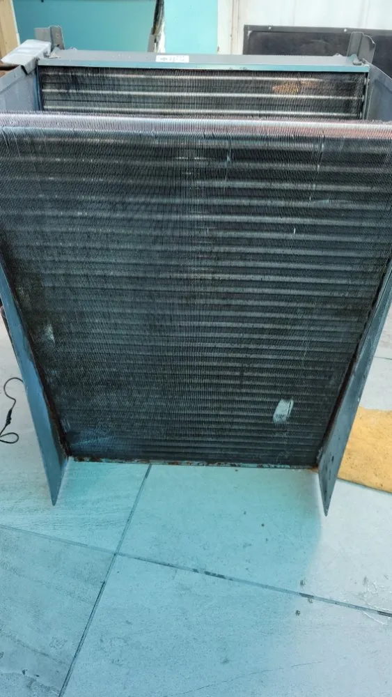 Slide of ARCO ac service tech