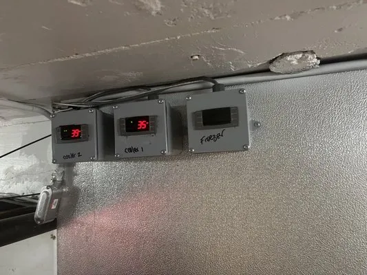 Arg Solution On Time Logo