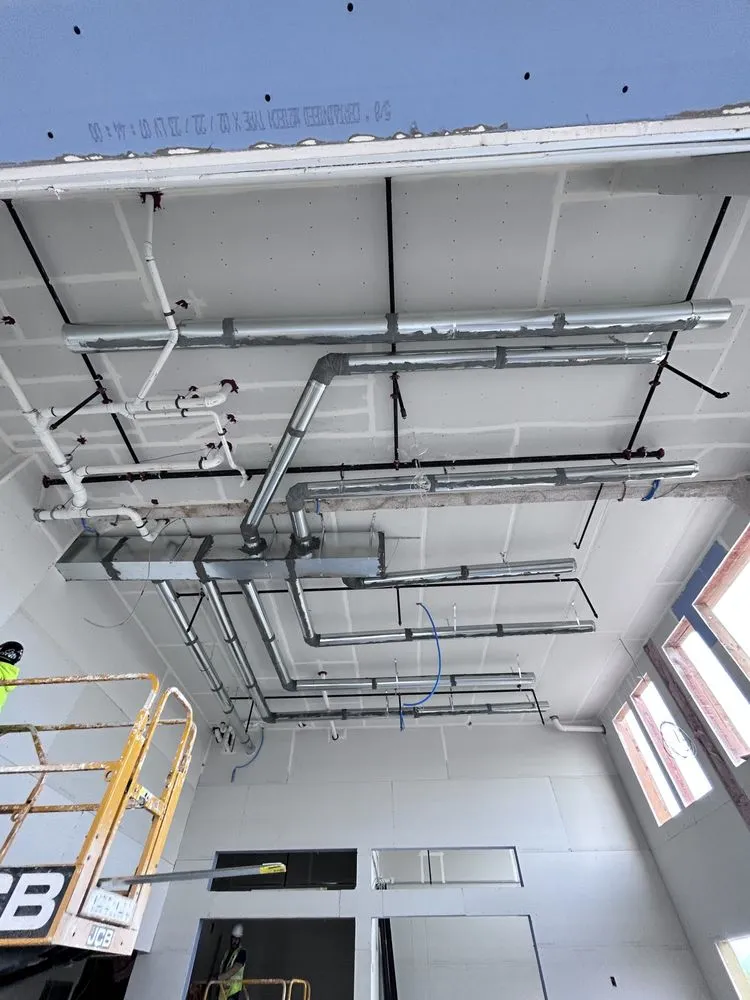 Slide of Argenis Quero