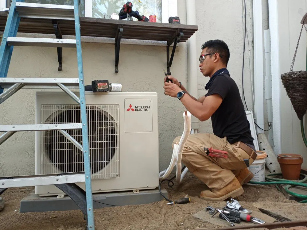 Slide of Ariston Heating & Cooling