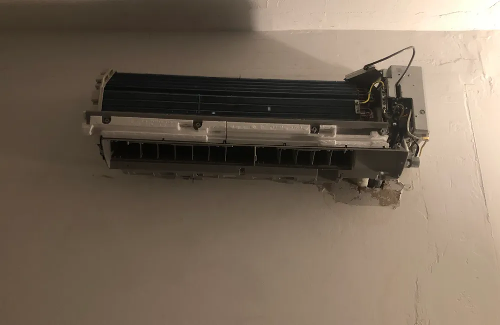 Slide of Arizona's Dukes of Air