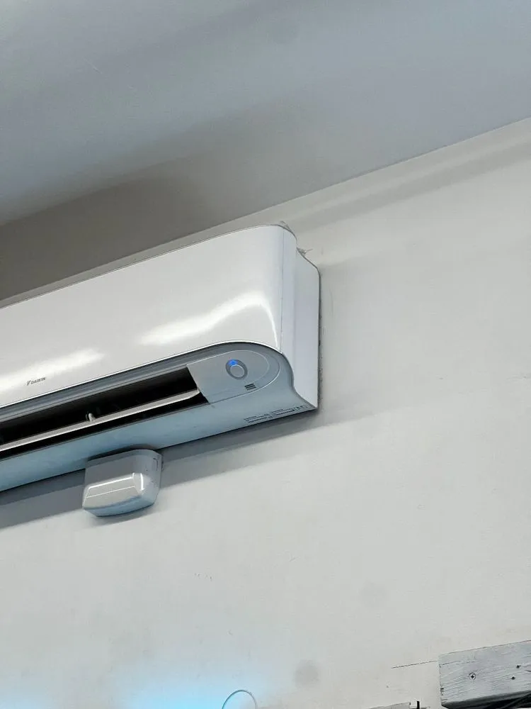 Slide of ARR Air Conditioning