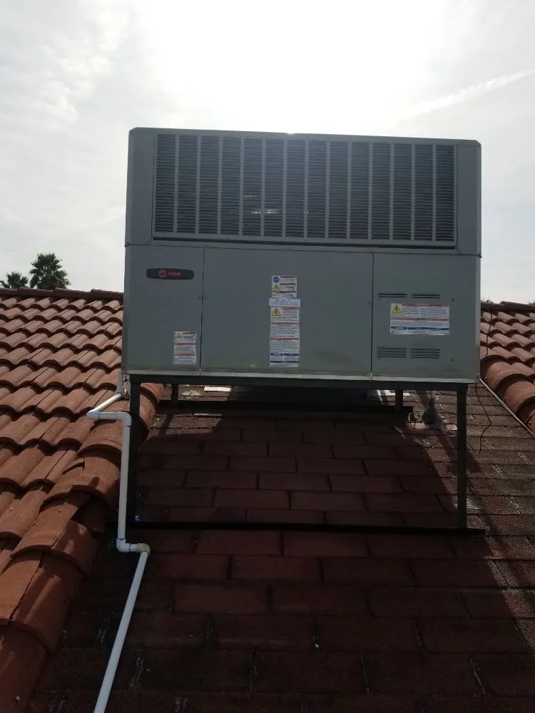 Slide of Arrowhead Aire