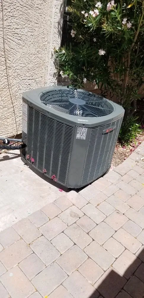 Slide of Arrowhead Aire