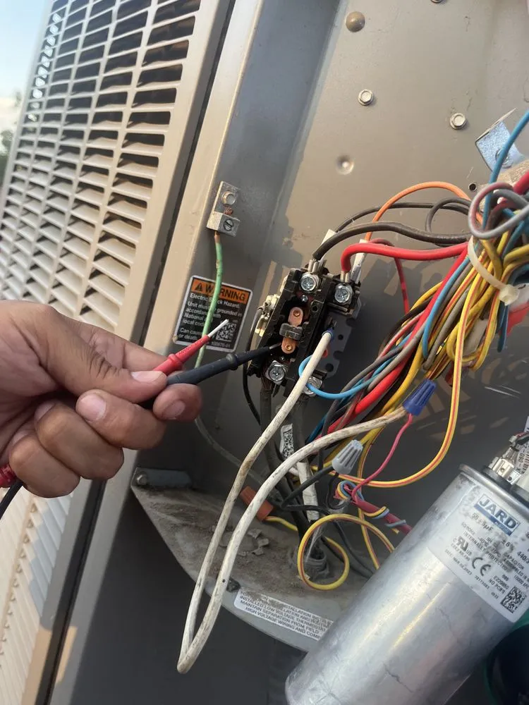 Slide of Artik HVAC Services