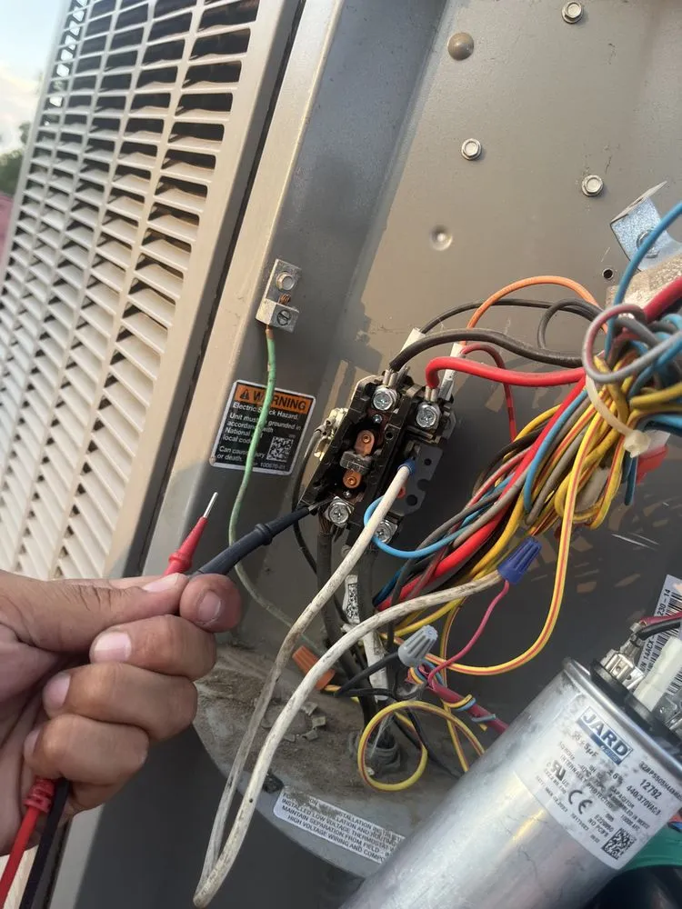 Slide of Artik HVAC Services