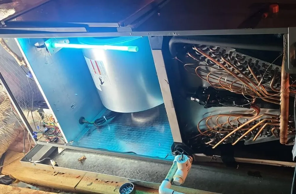 Slide of Artyc Gator Cooling & Heating