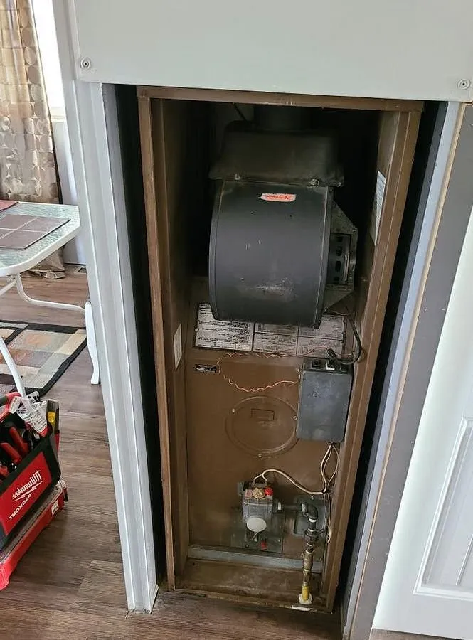 Slide of Ashmont Heating & AC