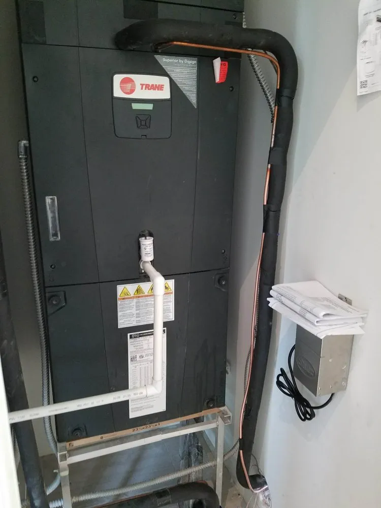 Slide of August Breeze