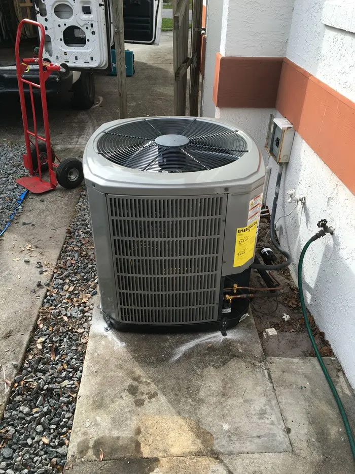 Slide of Aurora Air Inc.