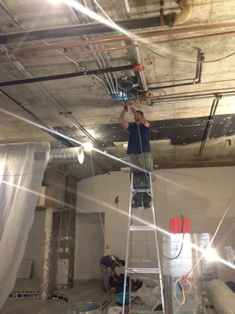 Slide of Avalanche Air