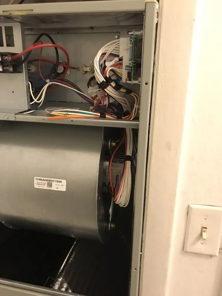 Slide of AVeterans Air