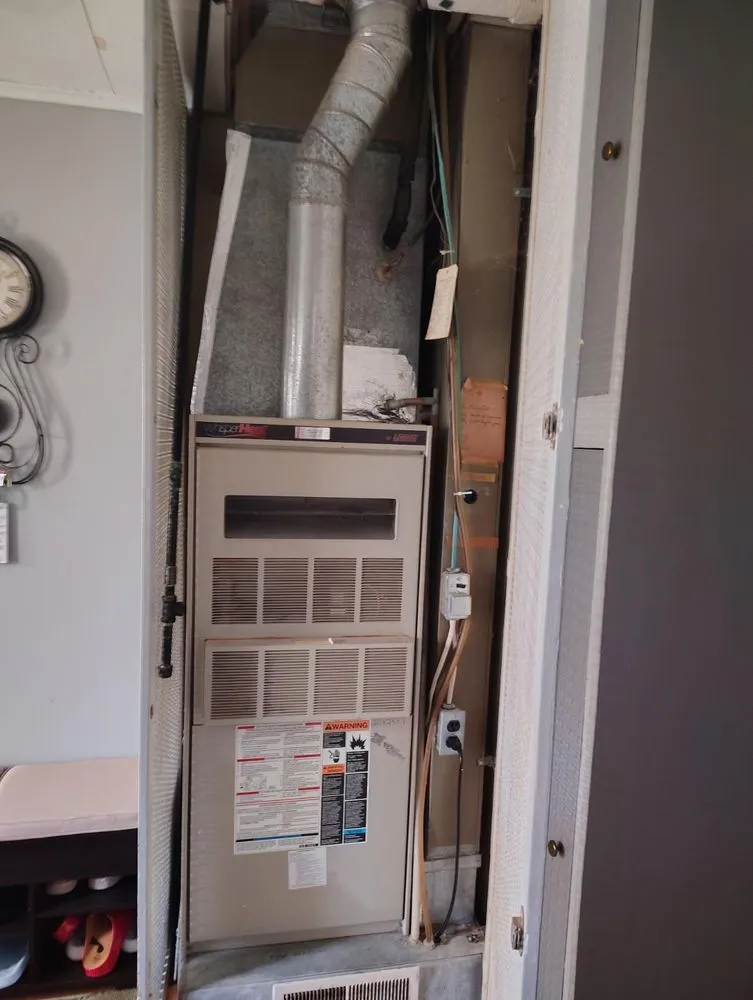 Slide of Aviña's Heating and Cooling