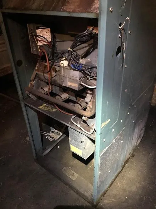 Slide of Aviña's Heating and Cooling