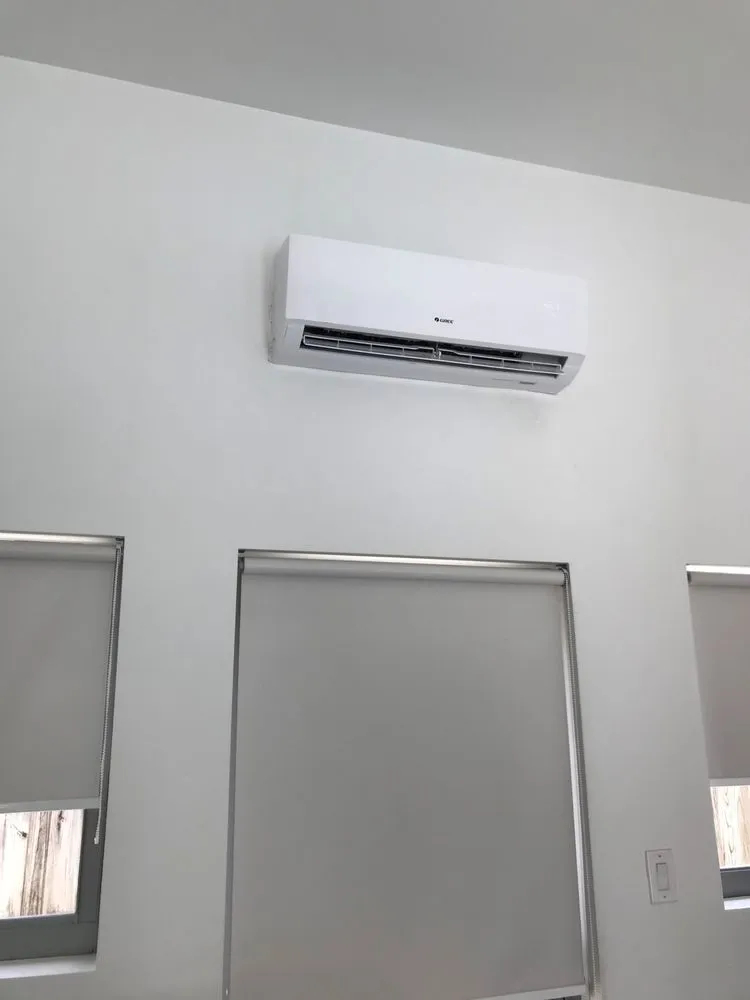 Slide of Aviv Air Conditioning