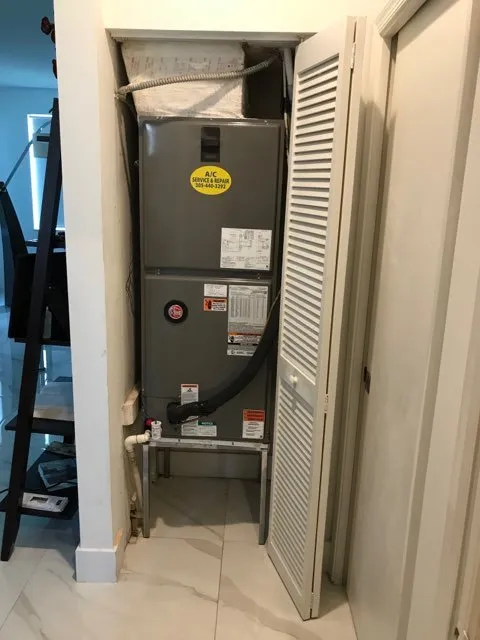 Slide of Aviv Air Conditioning