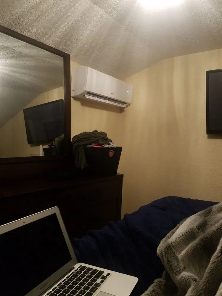 Slide of Aviv Air Conditioning