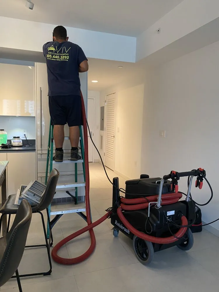 Slide of Aviv Air Conditioning