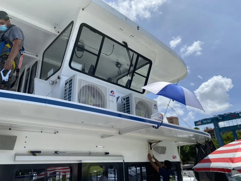 Slide of Aviv Air Conditioning