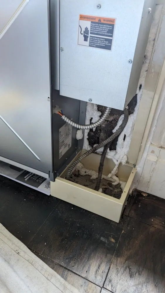 Slide of Aztlan Air Duct Cleaning