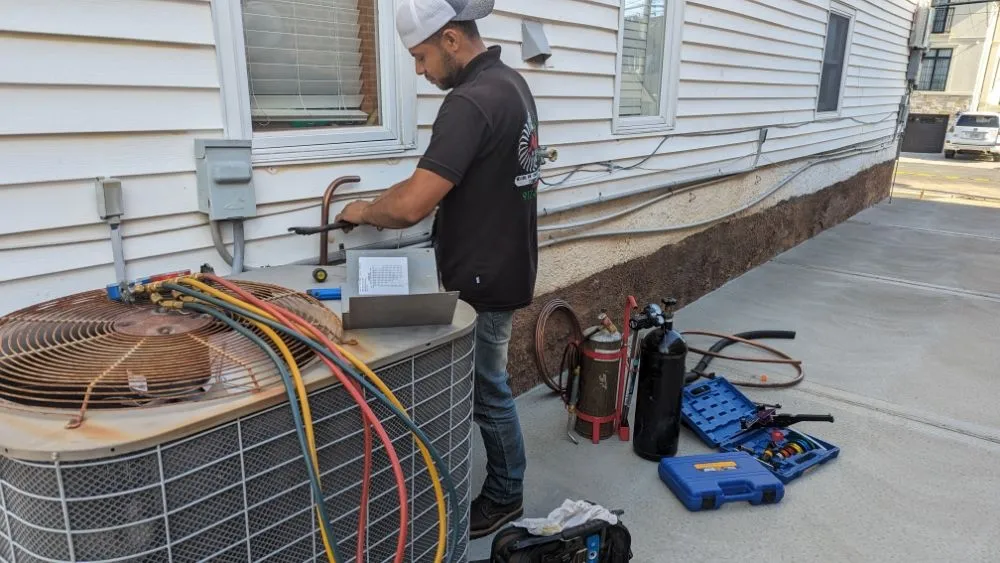 Slide of Aztlan Air Duct Cleaning