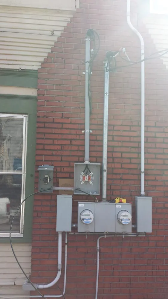 Emergency AC repair for local homeowners across Lee's Summit, MO - B & B Electric