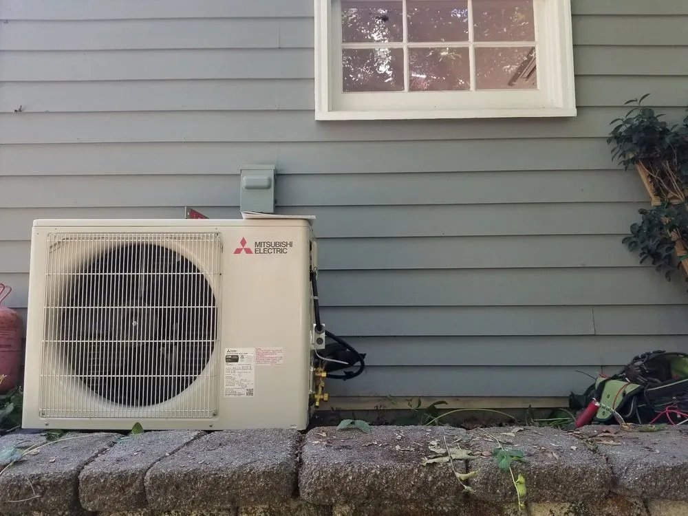 Slide of B-Cool Heating & Air Conditioning