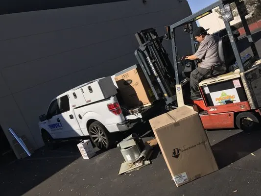 B Heating & Air Conditioning Logo