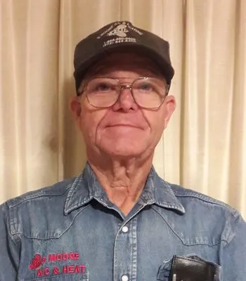 B Moore A C & Heating Logo