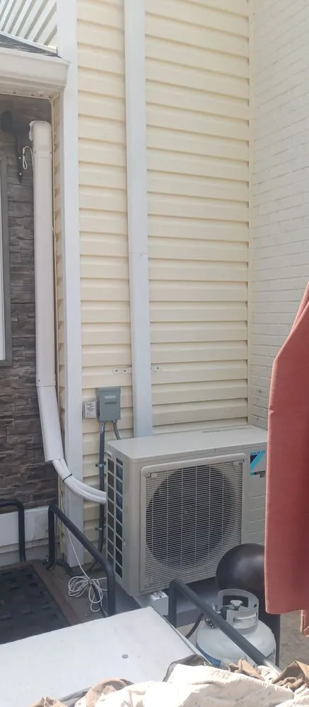 Slide of Bajonero, Air Conditioning & Heating