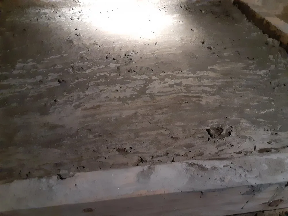 Slide of BantamWesson