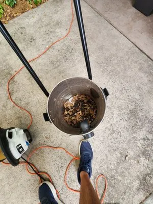 Bay Breeze Air Conditioning and Heating Logo