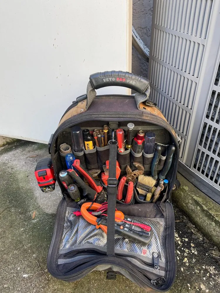 Slide of BayBreeze Home Experts