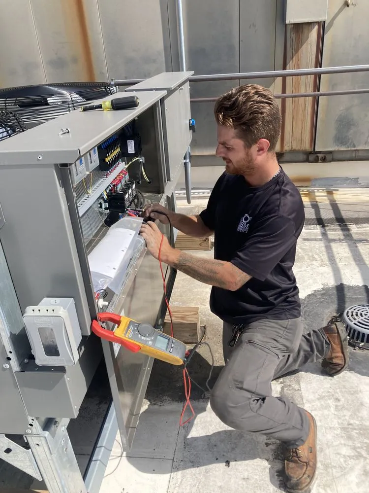 Slide of B&B Mechanical Services