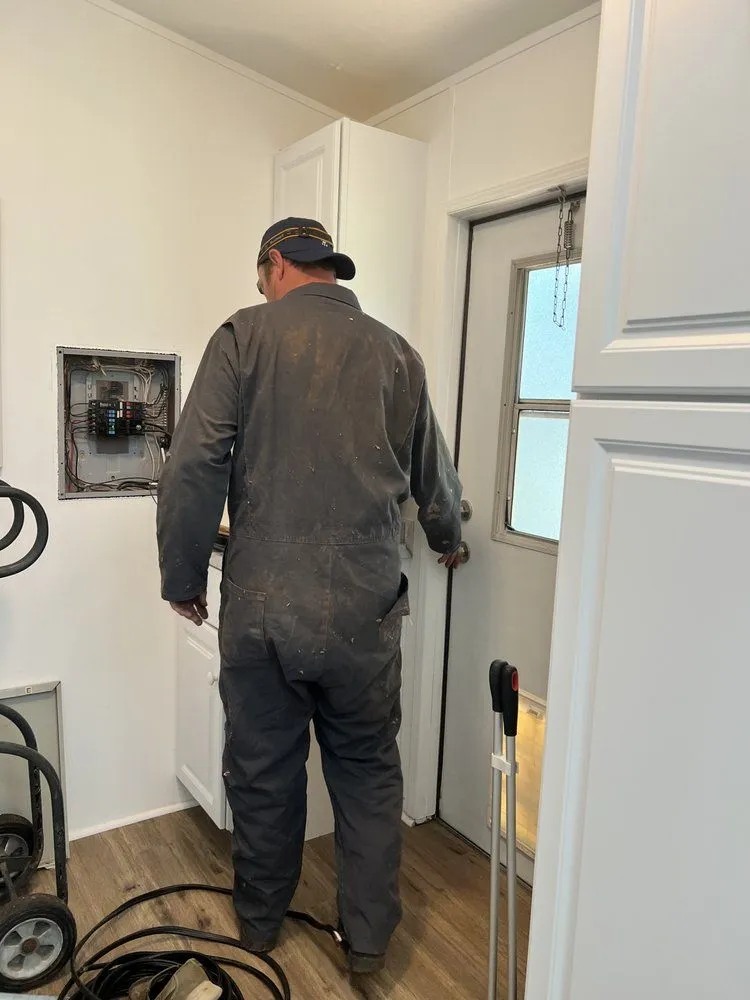 Slide of B&D Heating Air and Plumbing