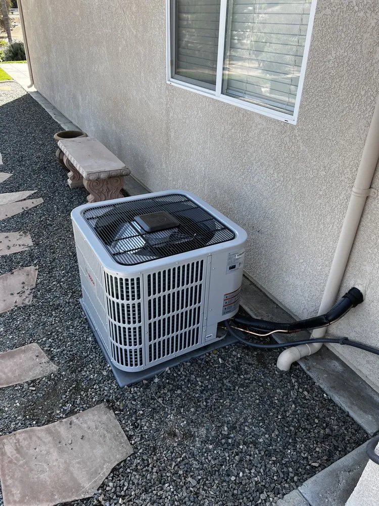 Slide of Bee Right There Heating & Air