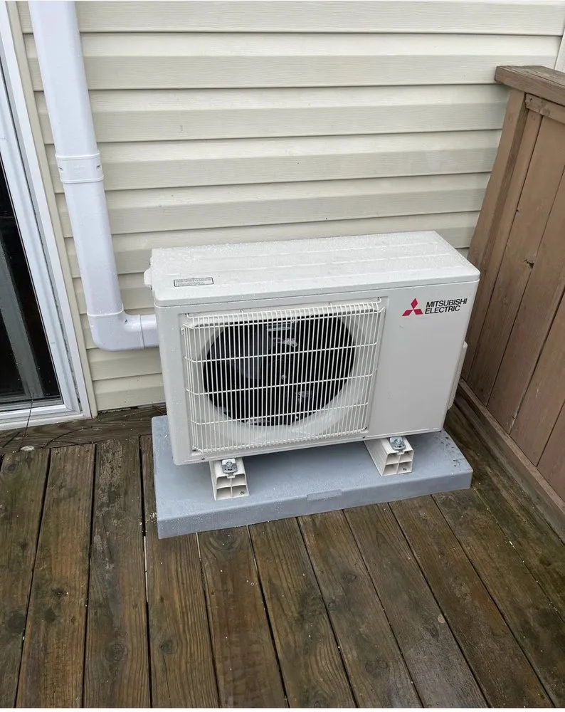 Slide of Bee Right There Heating & Air