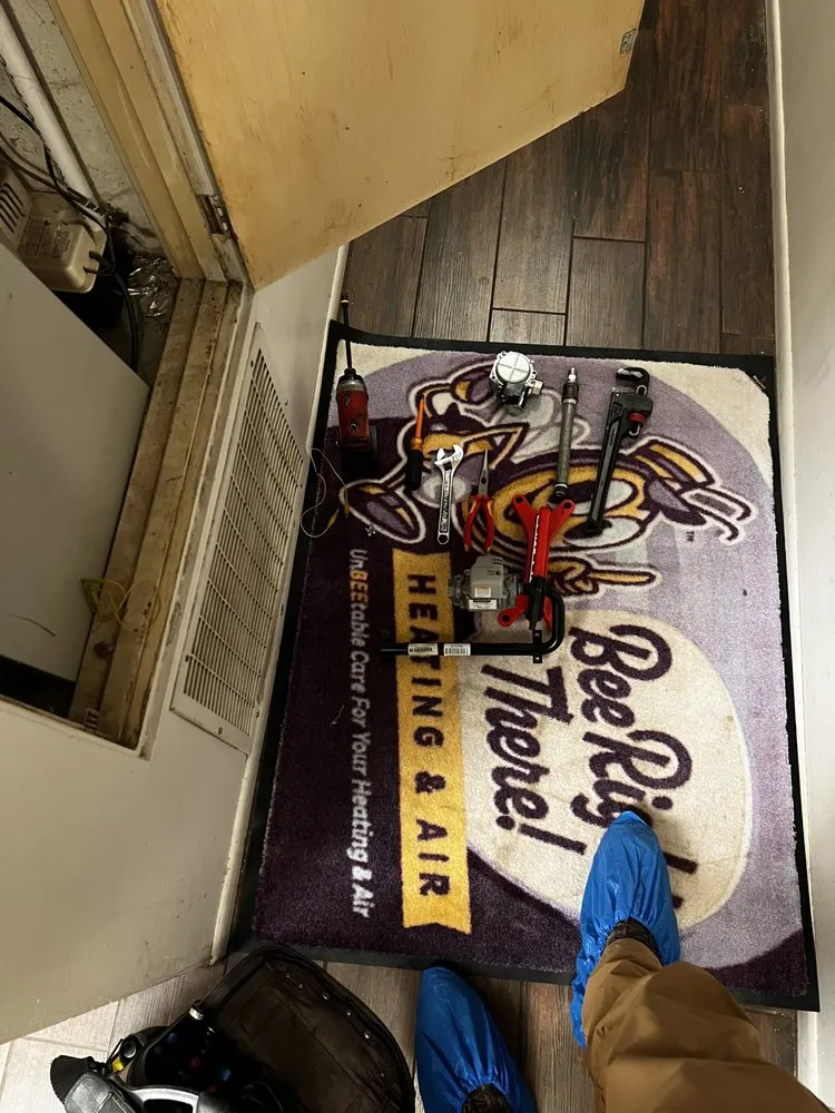 Slide of Bee Right There Heating & Air