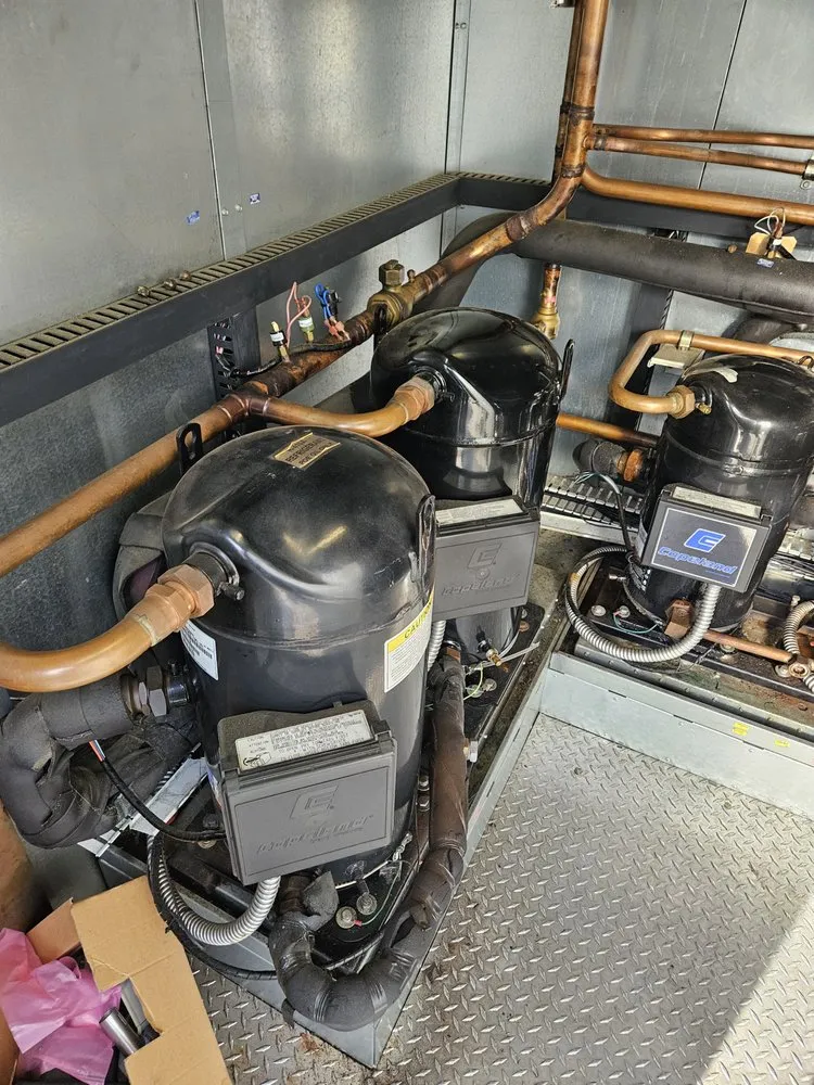 Slide of Bellas Heating & Air Services