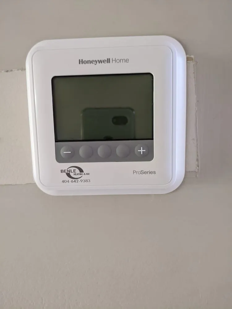 Slide of Benle Heating & Air