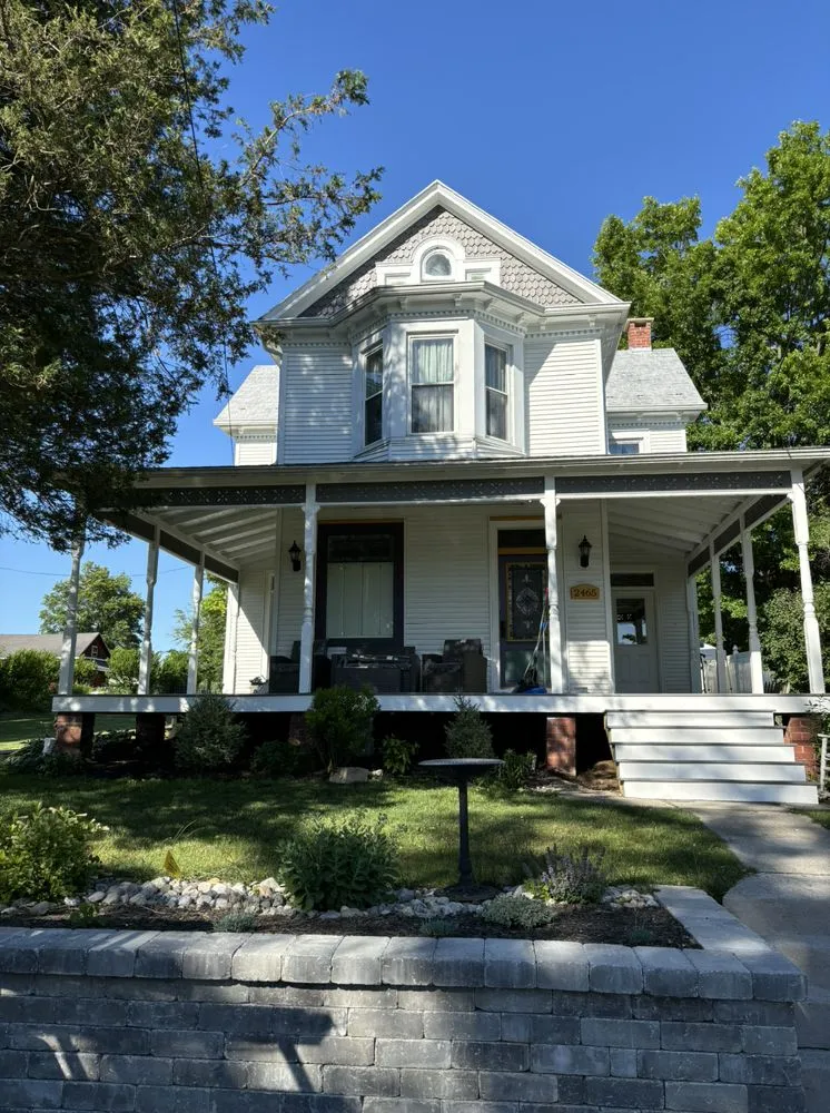 Slide of Benna Construction Services