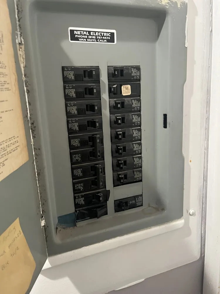 Slide of Bennys HVAC & Electrical