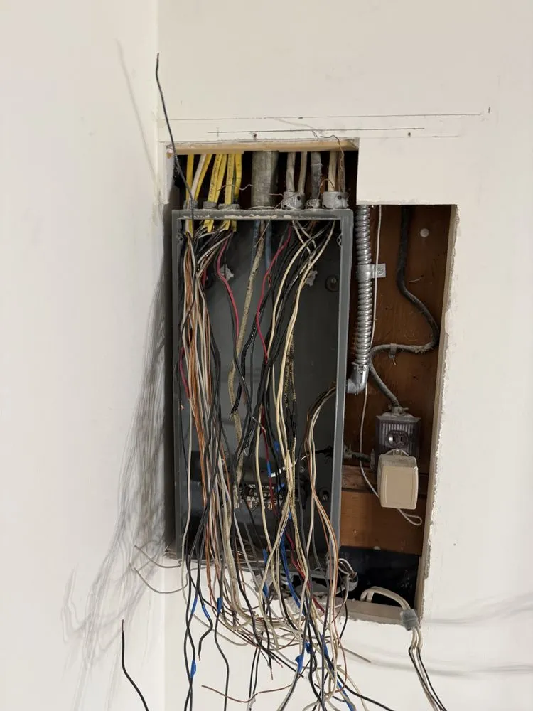 Slide of Best Electrician Only