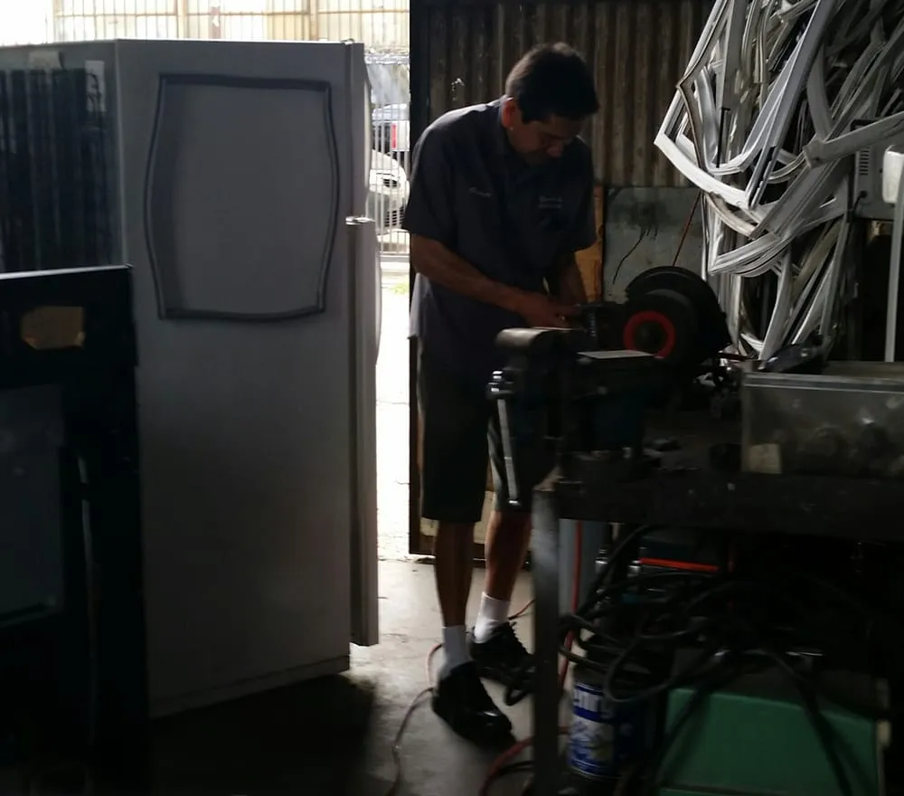 Slide of Beverly's Appliances