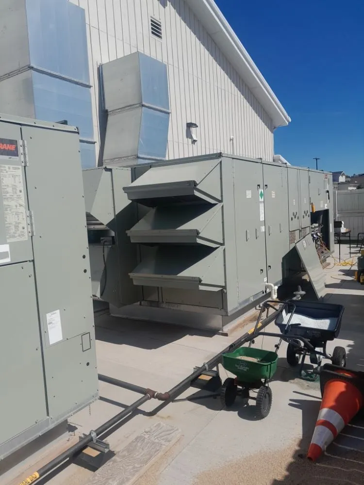 Slide of Billy D's Heating And Air